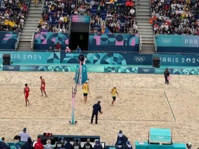 Vôlei de praia: André e George iniciam com vitória em Paris