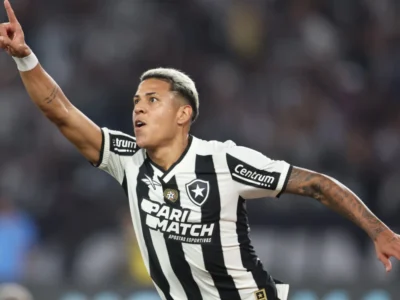 Botafogo amassa o Flamengo no Nilton Santos