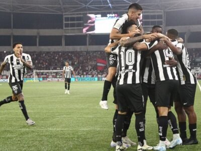 Botafogo cada vez mais perto do título