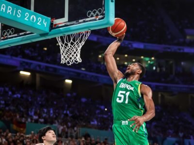 Brasil domina Japão no Basquete masculino e segue vivo | Gaspar Nóbrega/COB