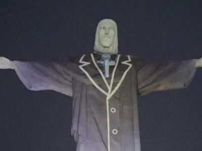 Cristo Redentor homenageia Silvio Santos