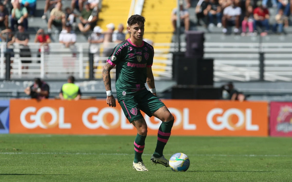 Diogo Barbosa passa por cirurgia e será desfalque no Fluminense