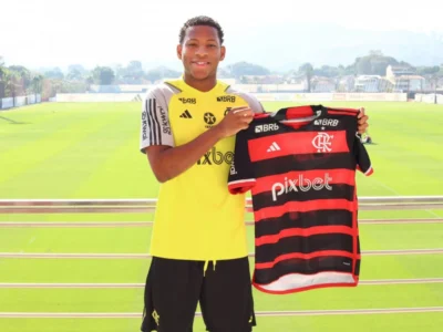 Flamengo recebe Alex Sandro e Gonzalo Plata