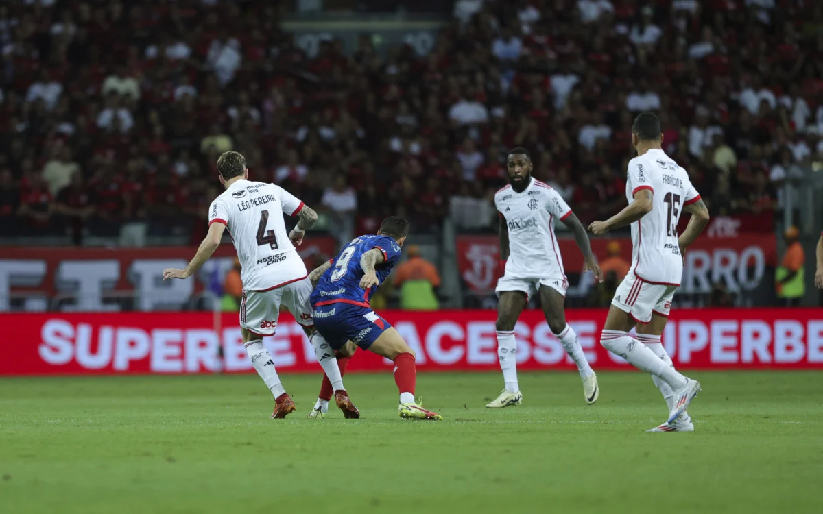 Flamengo vence o Bahia e abre vantagem na Copa do Brasil