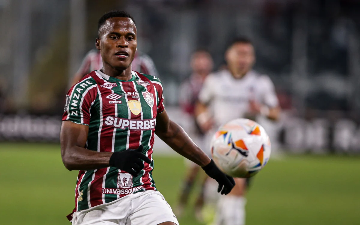 Fluminense rejeita nova oferta de clube espanhol por Jhon Arias