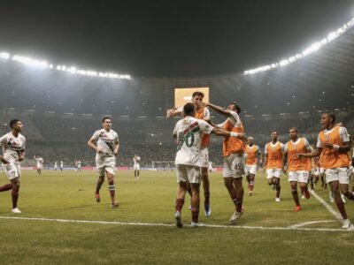 Fluminense vence o Atlético-MG e deixa o Z4 do Brasileirão