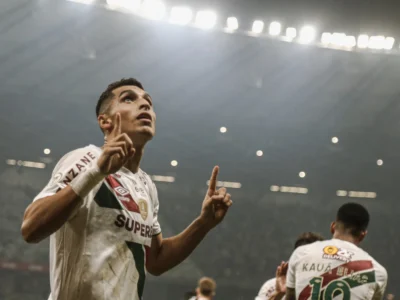 Golaço de Serna dá vitória ao Fluminense