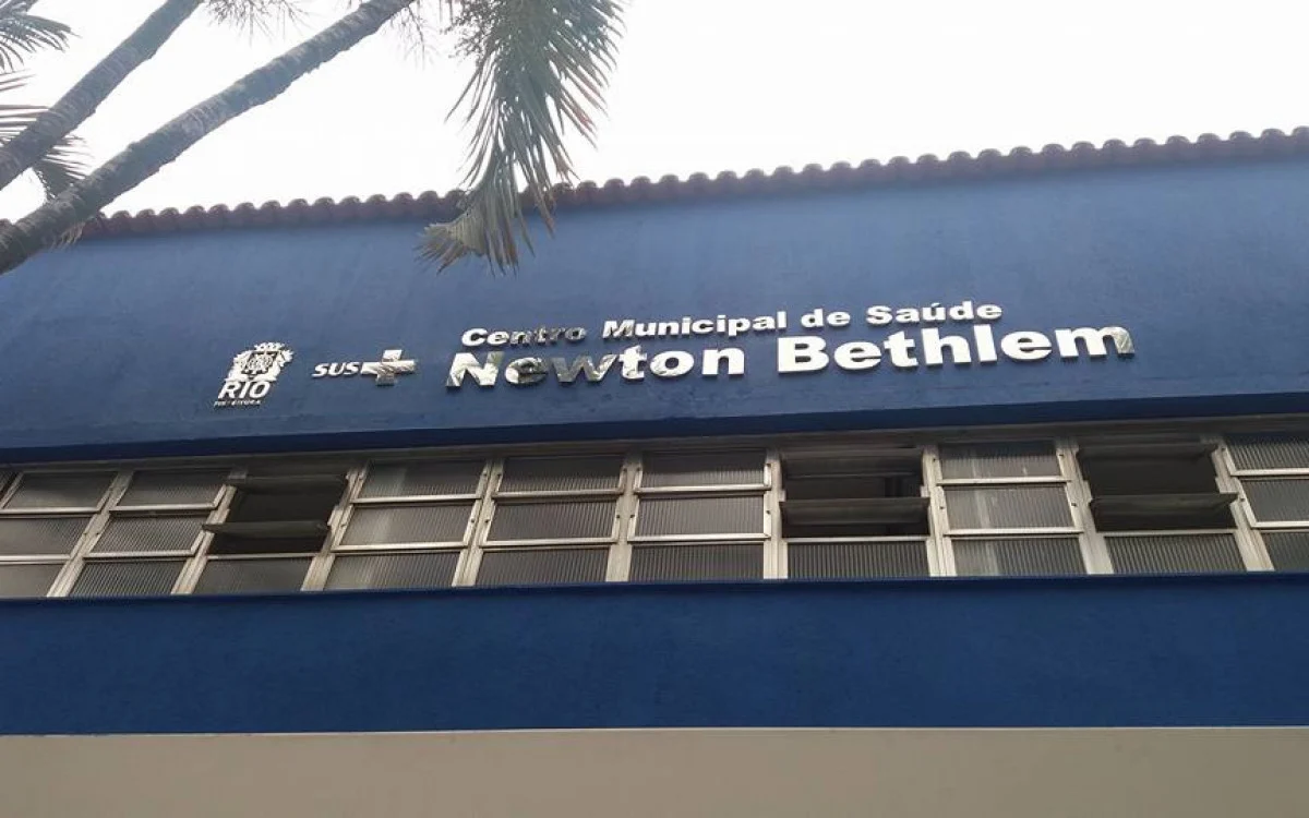 Homem faz pacientes de reféns em hospital na Praça Seca