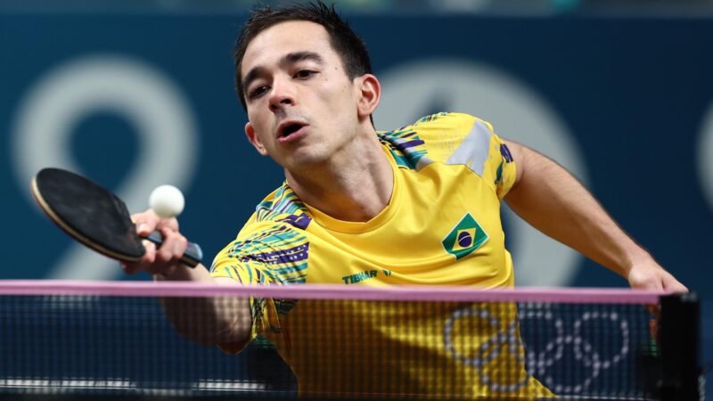 Hugo Calderano perde na semi e vai disputar o bronze