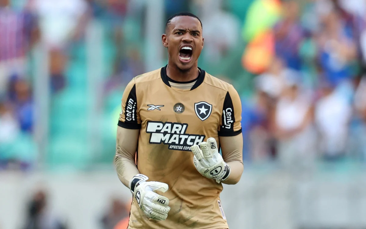 Jhon Victor é o herói do Botafogo em jogo contra o Bahia