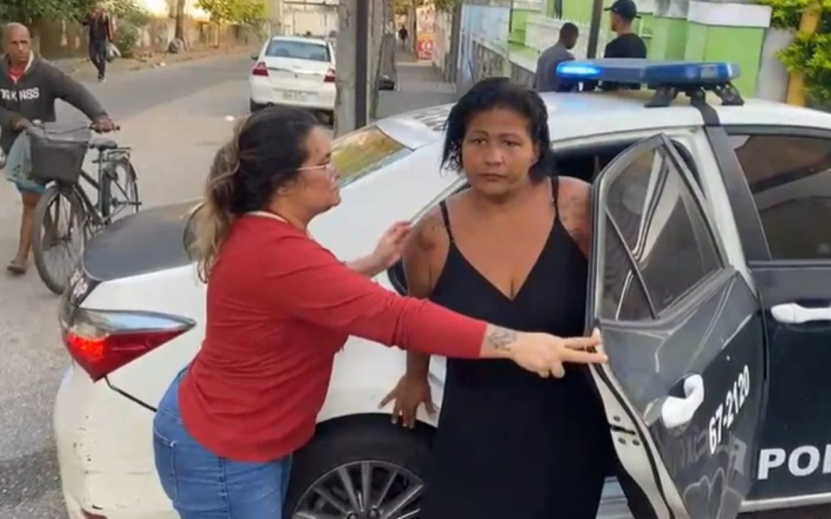 Mulher é presa após queimar enteada por causa de borracha