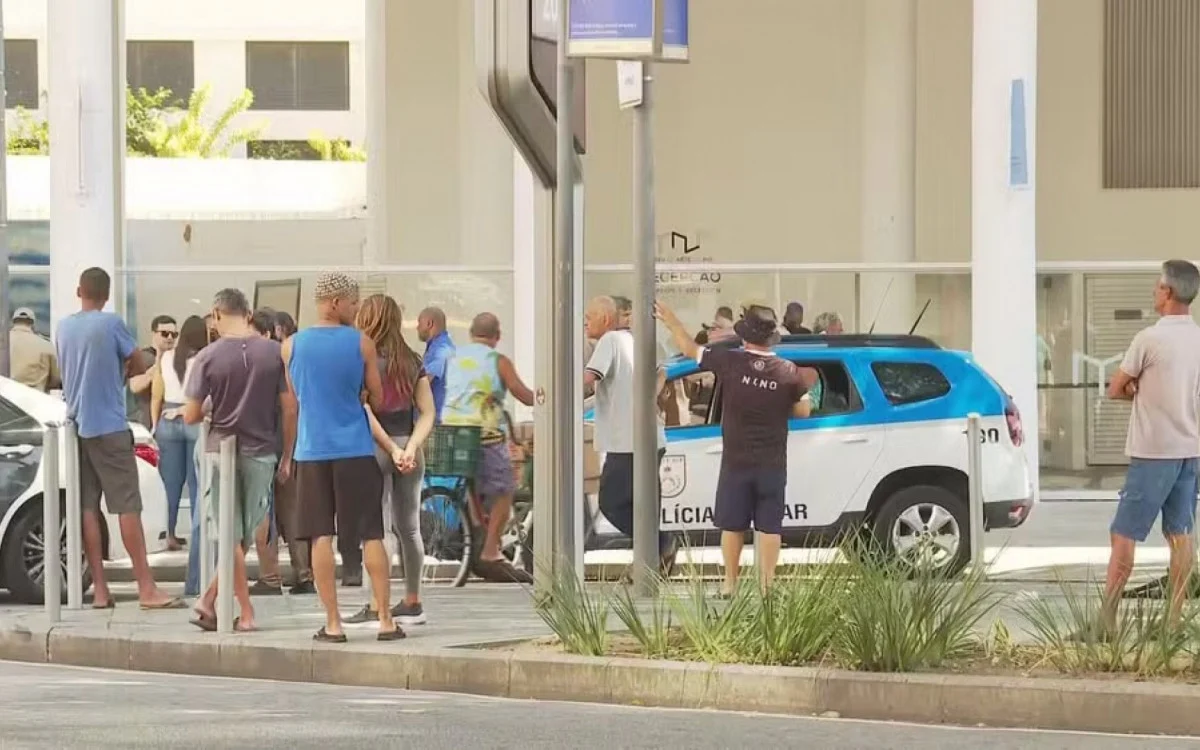 Praça Mauá: Morador de rua é encontrado morto