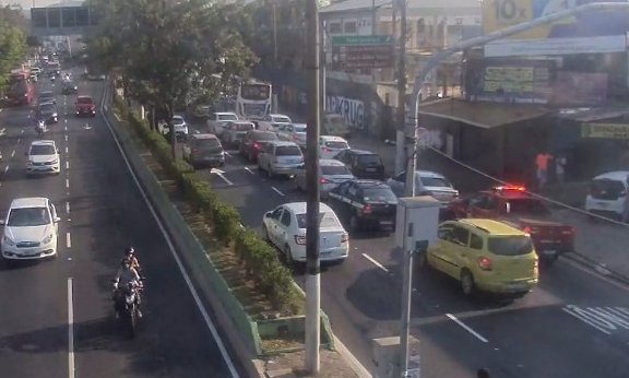 Avenida Jansen de Melo parada no sentido Ponte Rio-Niterói | Reprodução/NitTrans