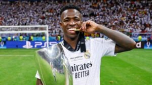 Vini Jr. fora da premiação da Bola de Ouro em Paris