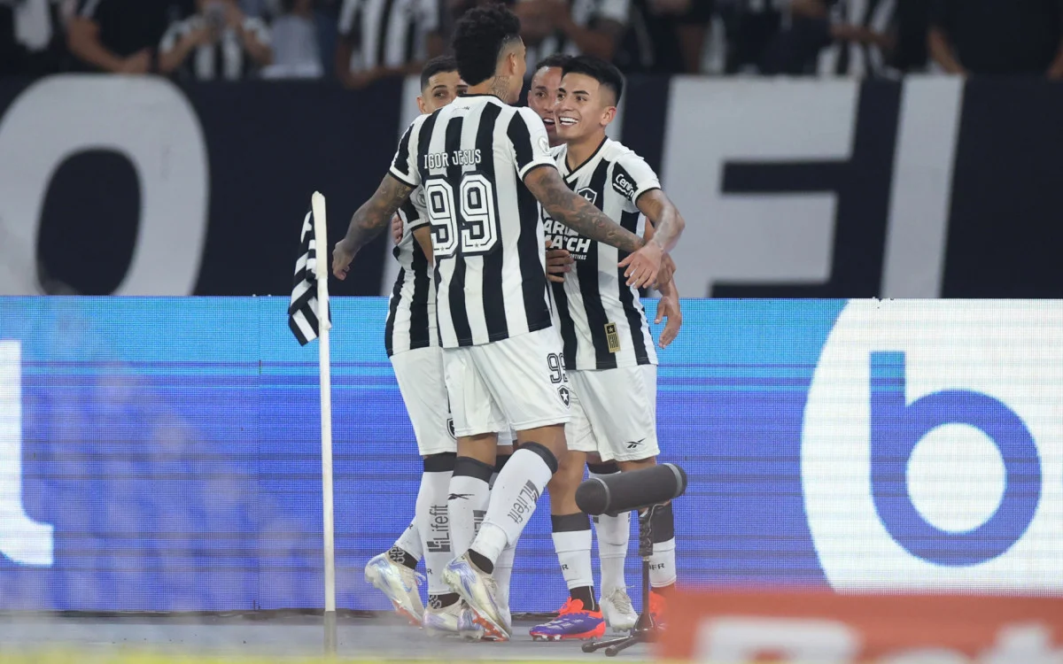 Botafogo firma liderança e foca na Libertadores