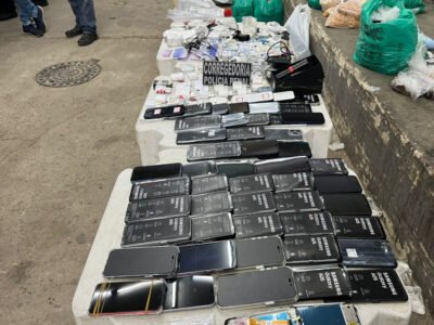 Celulares e drogas apreendidos em revista em presídio