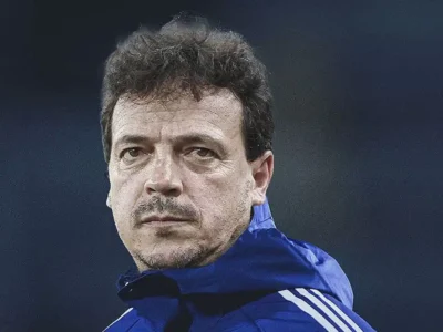 Cruzeiro apresenta Fernando Diniz como novo técnico