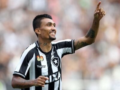 Ex-Botafogo e Fluminense, Kieza tem novo clube