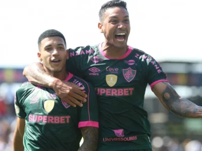 Fluminense encerra uso do uniforme em homenagem a Cartola