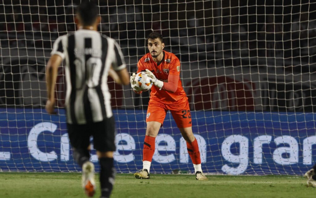 Goleiro comenta briga no jogo São Paulo e Botafogo