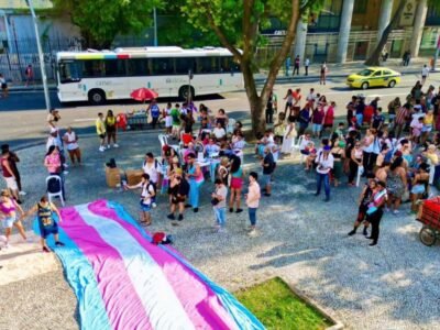 Marcha Trans e Travesti no domingo com serviço social gratuito