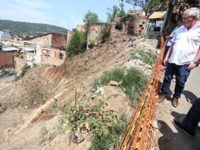 Niterói: Axel Grael visita obras em Bonsucesso