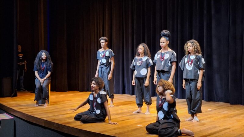 Niterói em Cena: Alunos brilham no palco