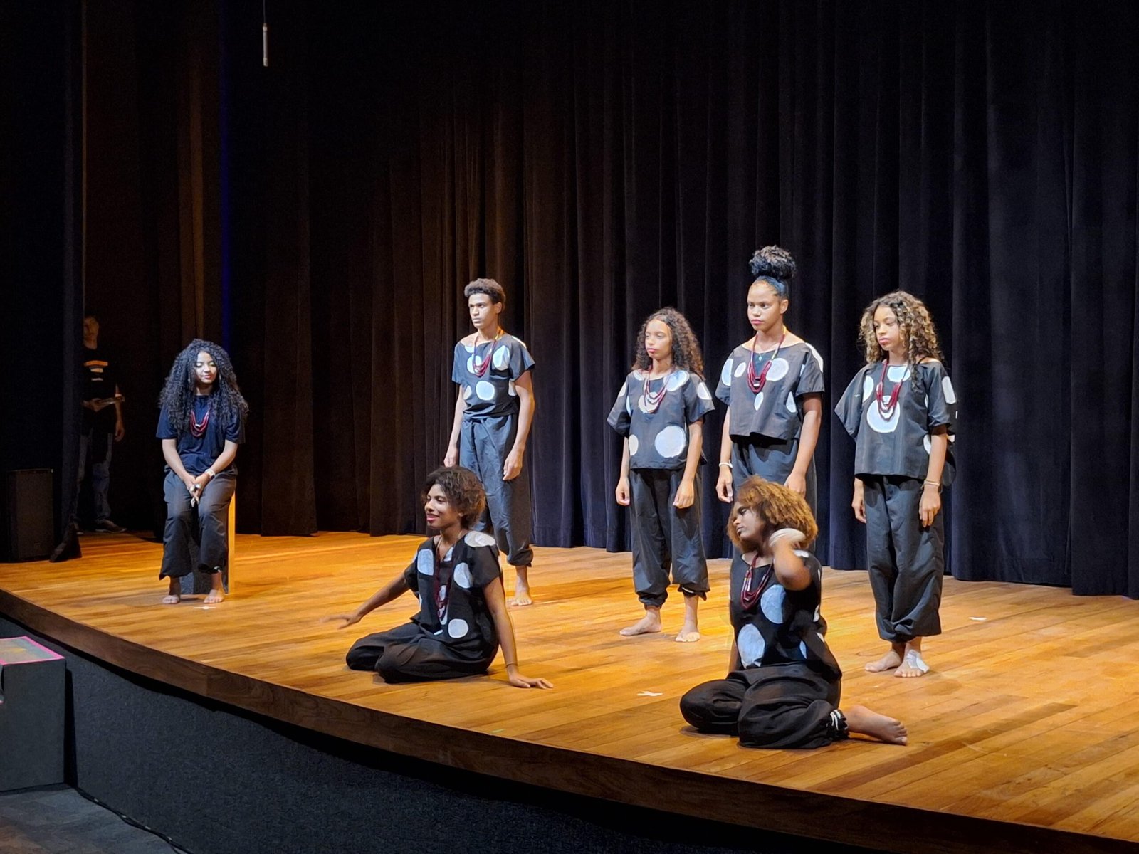 Niterói em Cena: Alunos brilham no palco