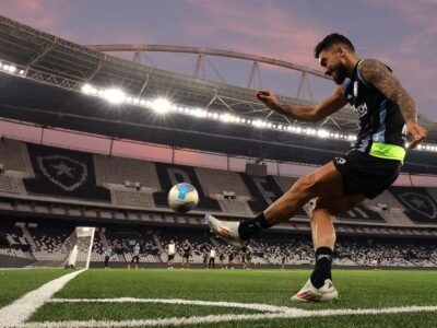 Novos reforços do Botafogo estão relacionados para o jogo