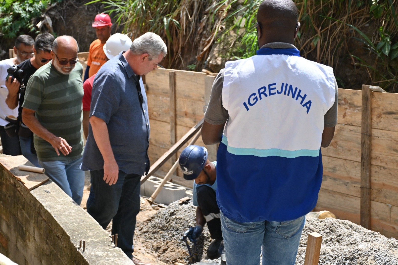 Obras de urbanização avançam em comunidades de Niterói