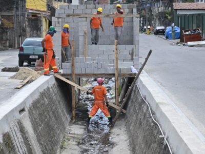 Obras de urbanização avançam em comunidades de Niterói