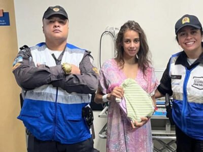 Policiais visitam bebê socorrido no Hospital Miguel Couto