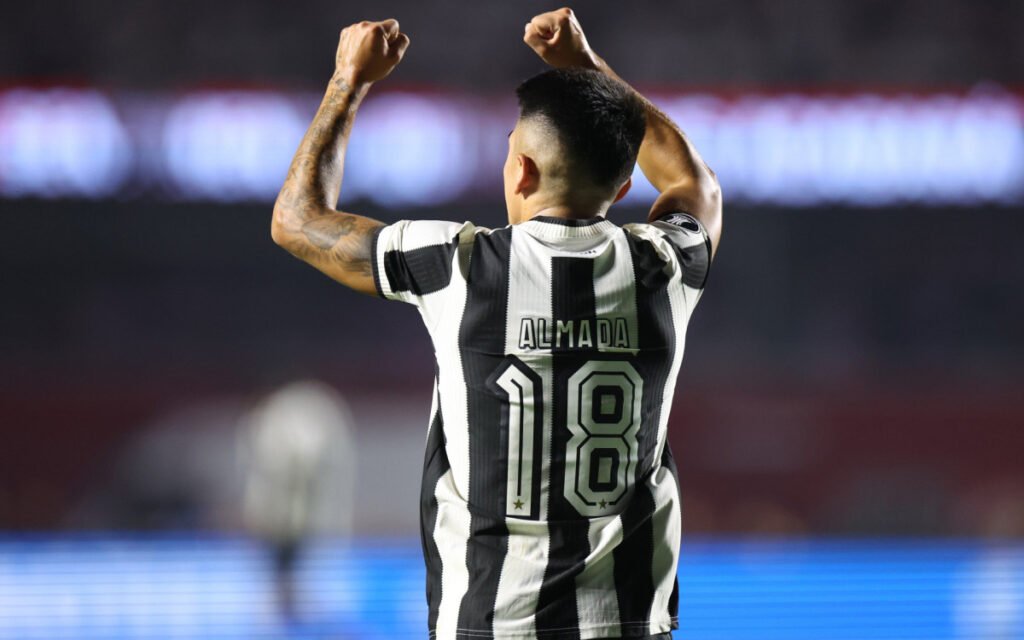 Thiago Almada brilha e justifica valor investido pelo Botafogo
