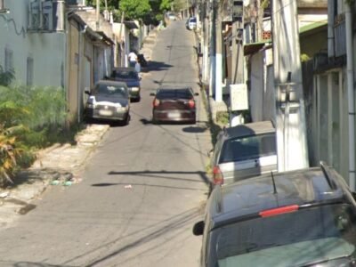 Quarteto fantástico do tráfico de Niterói tentou fugir pela Travessa José Failace, mas a PM venceu a batalha  | Reprodução Google Street View