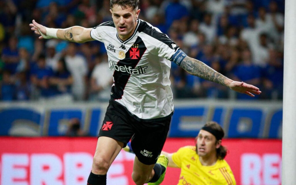 Vegetti brilha e mira artilharia do Brasileirão