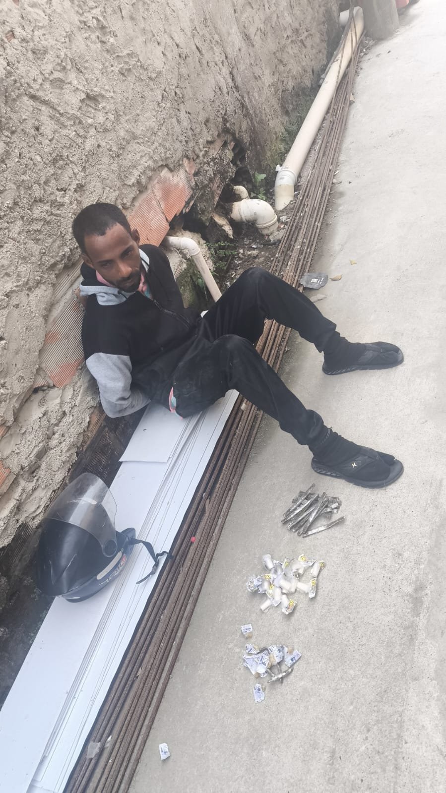 NITERÓI ► Traficante do Caranguejo sai da toca e cai de boca em beco sem saída | VÍDEOS
