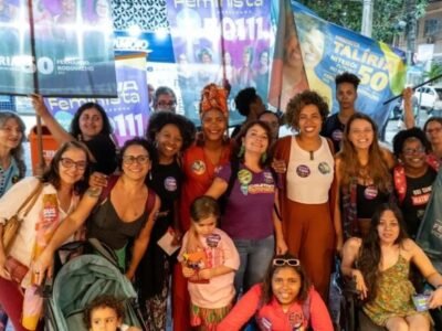 Coletiva Feminista e Talíria Petrone marcam presença em Icaraí durante ato de campanha | Reprodução