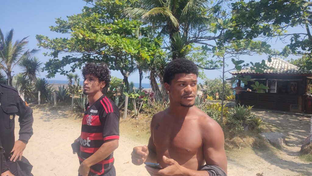 Na Prainha de Piratininga, na Região Oceânica de Niterói, uma Dupla de pichadores atacou a Pedra da Baleia, mas terminou presa pela Polícia Militar; Vídeos mostram as cenas de vandalismo e crime ambiental | Reprodução