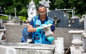 Cemitérios do Rio intensificam combate a dengue