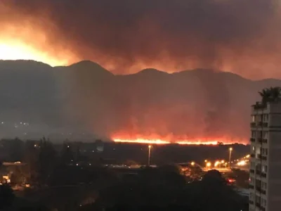 Incêndio na mata da Tijuca: Bombeiros atuam há 48 horas