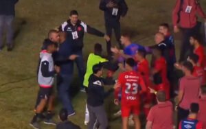 Confusão em Vasco e Athletico-PR gera suspensões no STJD