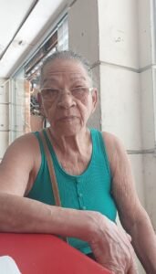 Conheça idosos acima de 70 anos que fazem questão de ir às urnas