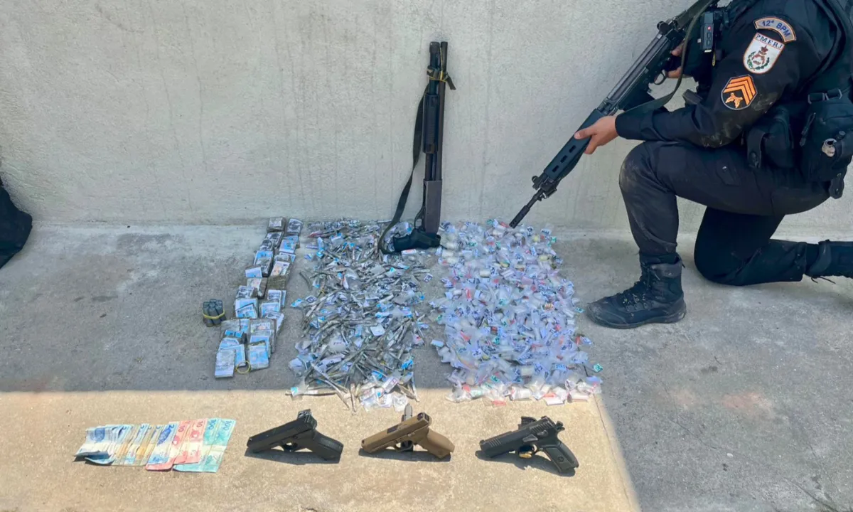 Criminosos presos após tiroteio em condomínio de Maricá