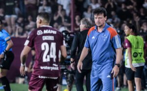Fernando Diniz leva Cruzeiro à final da Sul-Americana