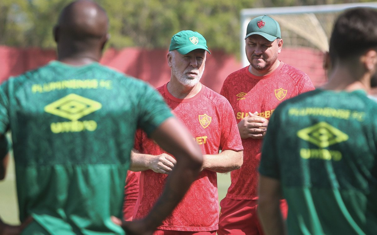 Fluminense se prepara para clássico contra o Flamengo