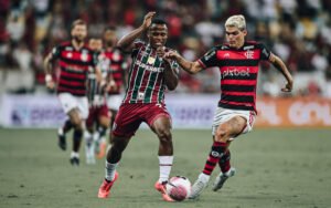 Fluminense supera o Flamengo e conquista vitória no clássico