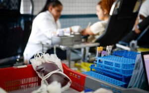 Hemorio faz segunda bateria de testes após infecções por HIV