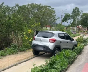 Homem é preso após fuga em manguezal em Niterói