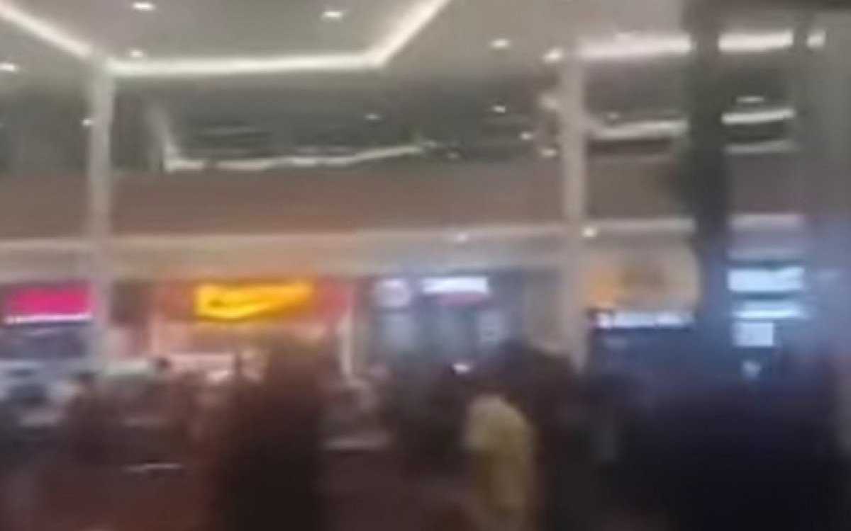 Incêndio atinge lanchonete no ParkShopping Campo Grande - Vídeo
