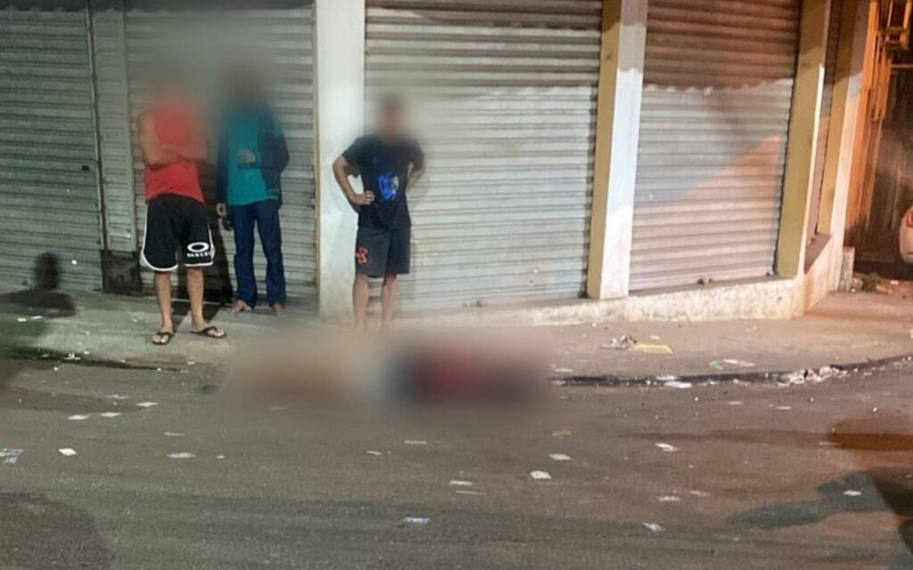 Jovem é assassinado a tiros na Baixada